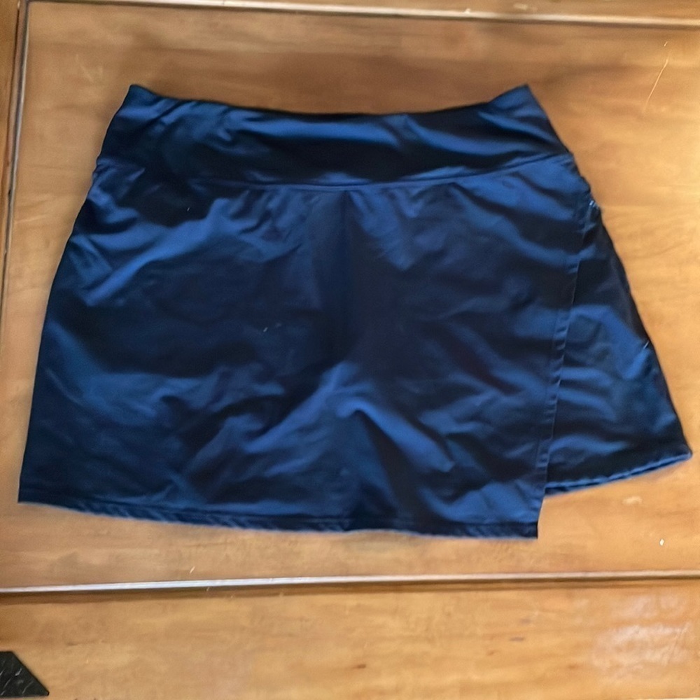 ATHLETA Skort Size Large